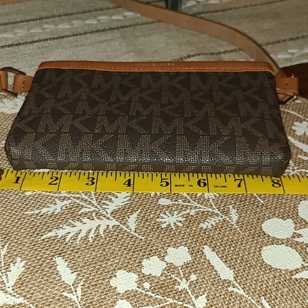 KORS Michael Kors reposhing this